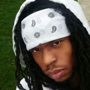 Meet your Posher, Ace